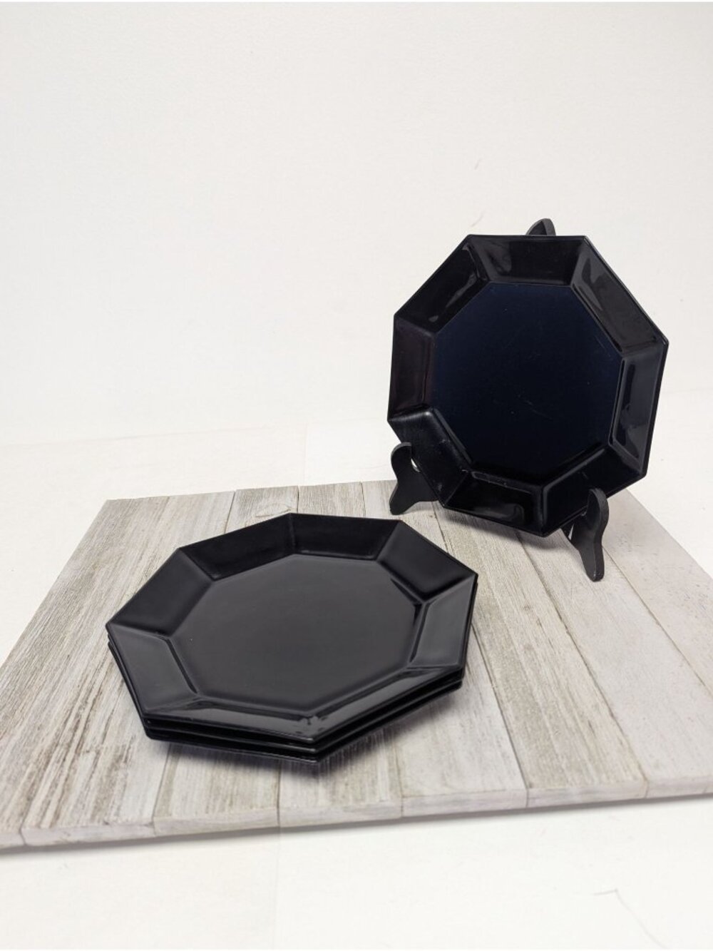 Set of 4 Arcoroc France Octime Black Glass Octagon Salad Plates 7 1/4"